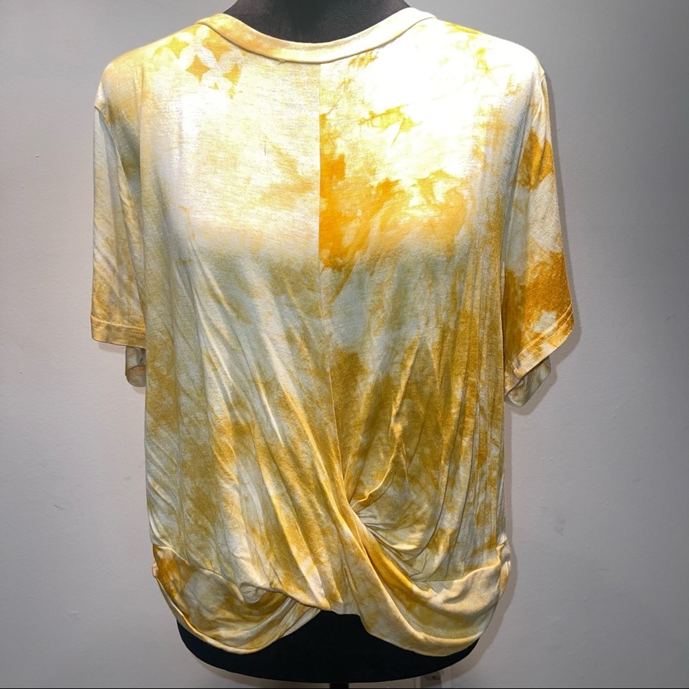 Yellow tie dye tee